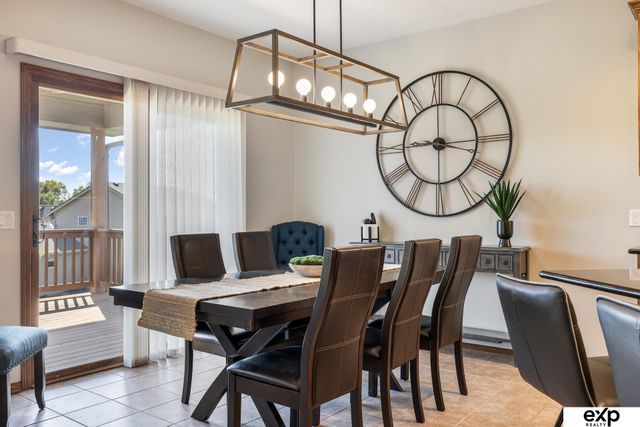 19329 J Street, Omaha, NE 68135