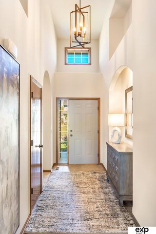 19329 J Street, Omaha, NE 68135