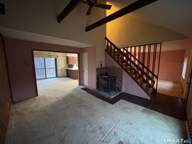 26 Village Circle, Naugatuck, CT 06770