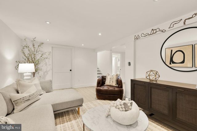 6815 DELAWARE ST, Chevy Chase, MD 20815