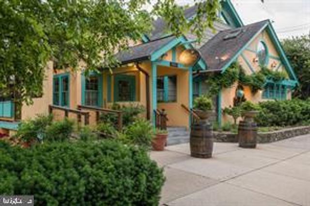 6815 DELAWARE ST, Chevy Chase, MD 20815