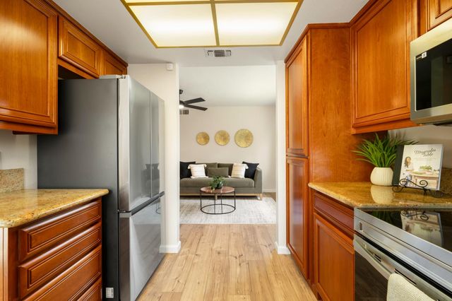 4064 Birchgrove Way, Sacramento, CA 95826