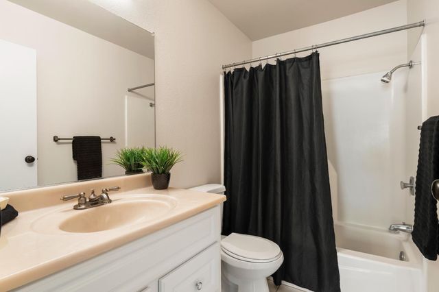 4064 Birchgrove Way, Sacramento, CA 95826