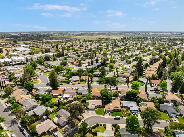 4064 Birchgrove Way, Sacramento, CA 95826