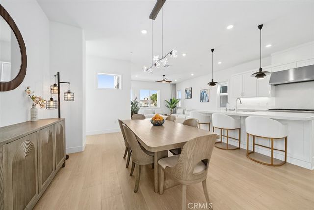 427 Flycatcher, Irvine, CA 92618