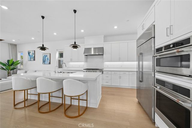 427 Flycatcher, Irvine, CA 92618