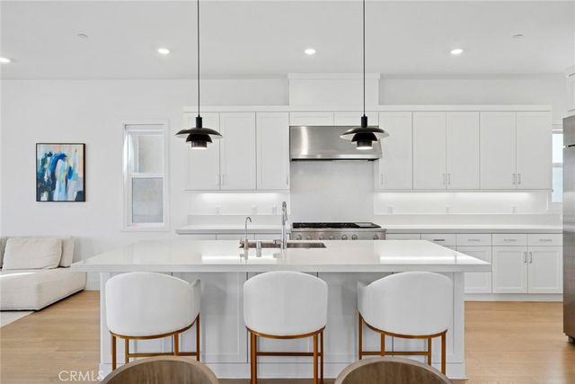 427 Flycatcher, Irvine, CA 92618
