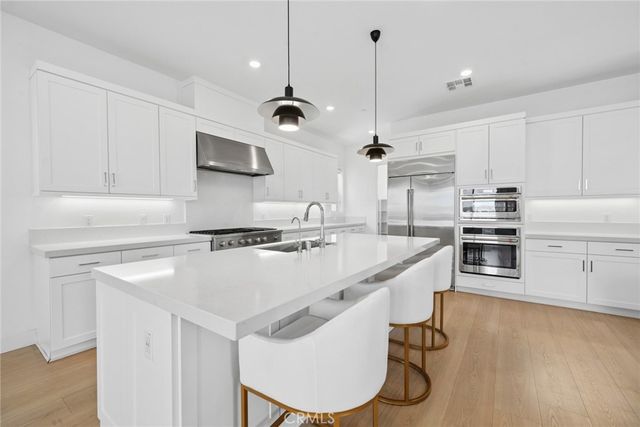 427 Flycatcher, Irvine, CA 92618