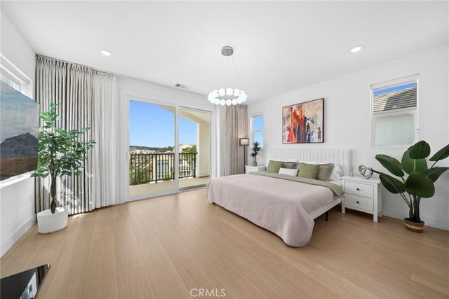 427 Flycatcher, Irvine, CA 92618