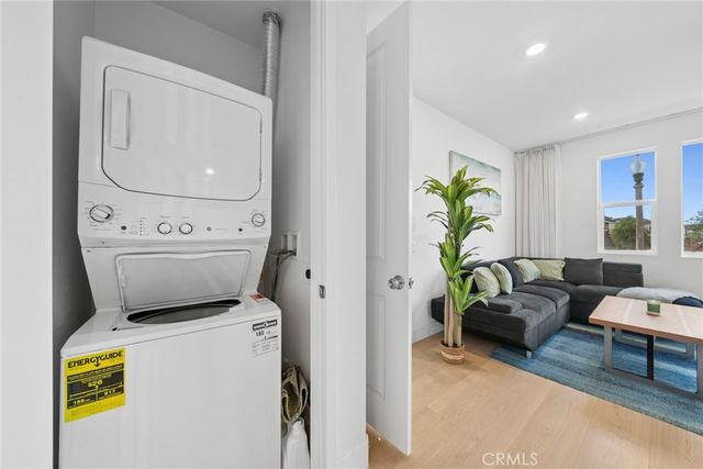 427 Flycatcher, Irvine, CA 92618