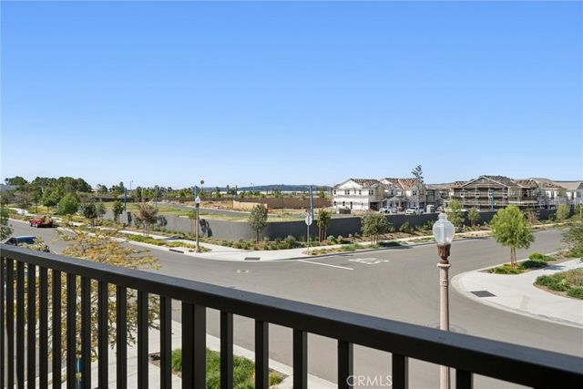 427 Flycatcher, Irvine, CA 92618