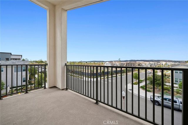 427 Flycatcher, Irvine, CA 92618