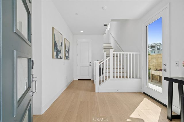 427 Flycatcher, Irvine, CA 92618