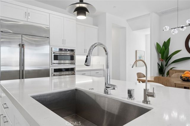 427 Flycatcher, Irvine, CA 92618