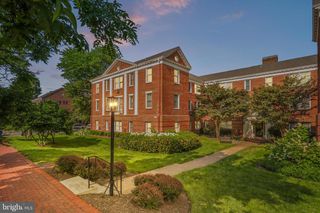 906 S WASHINGTON ST #311, Alexandria, VA 22314