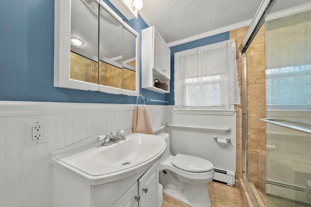 541 Flagg Hill Rd, Boxborough, MA 01719