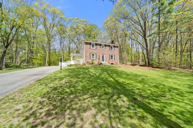541 Flagg Hill Rd, Boxborough, MA 01719