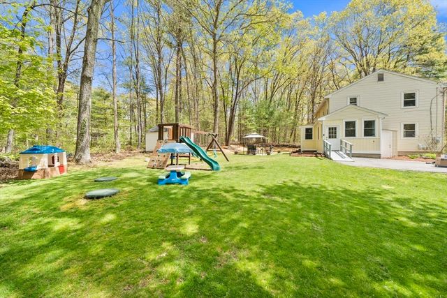 541 Flagg Hill Rd, Boxborough, MA 01719