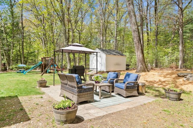 541 Flagg Hill Rd, Boxborough, MA 01719