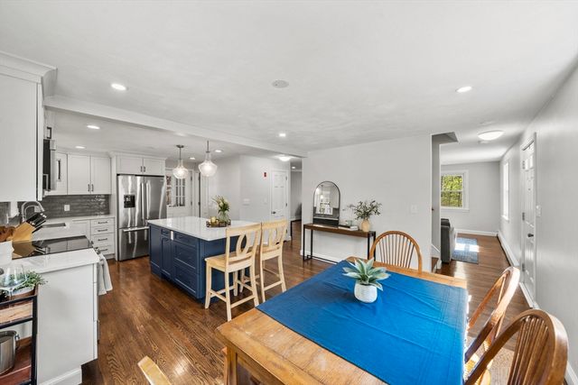 541 Flagg Hill Rd, Boxborough, MA 01719