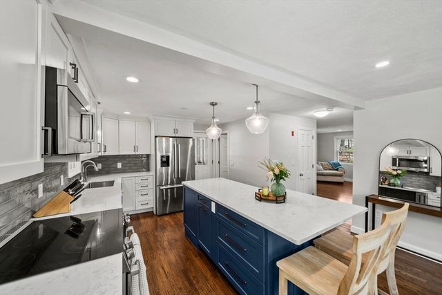 541 Flagg Hill Rd, Boxborough, MA 01719