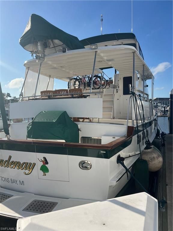 50' Boat Slip E-18 Gulf Harbour Marina, FORT MYERS, FL 33908 — exterior