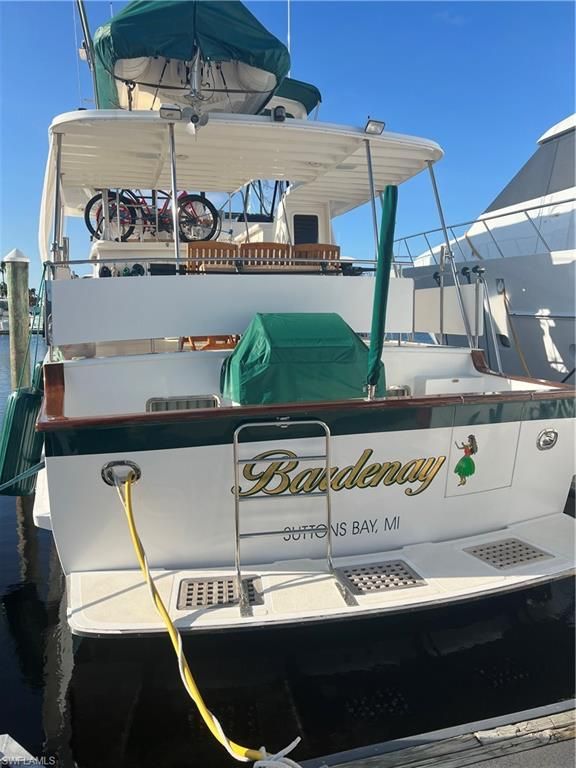 50' Boat Slip E-18 Gulf Harbour Marina, FORT MYERS, FL 33908 — photo 2
