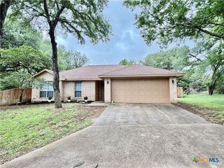 7 S Bobcat Court, Morgans Point Resort, TX 76513