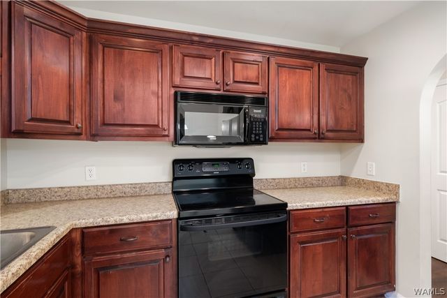 172 Roscommon, Tuscaloosa, AL 35405