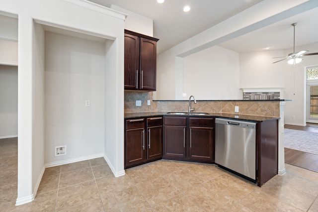 588 Louder Way, Fate, TX 75087