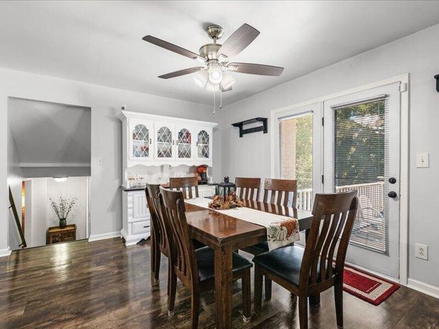 7073 W GILLESPIE BRIDGE RD, Columbia, MO 65203