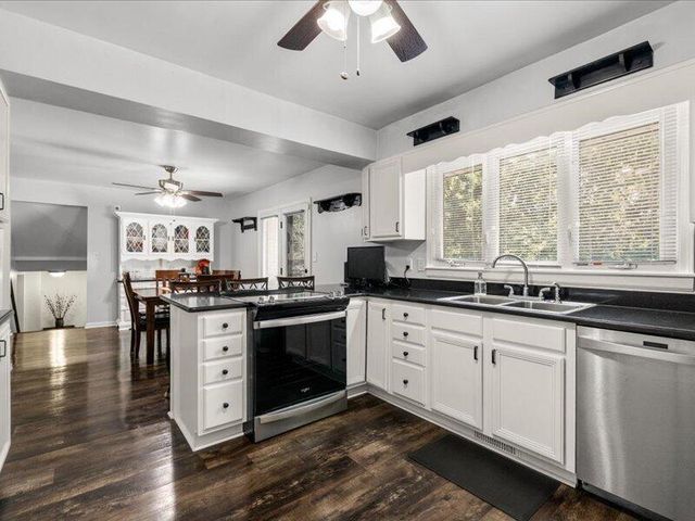 7073 W GILLESPIE BRIDGE RD, Columbia, MO 65203