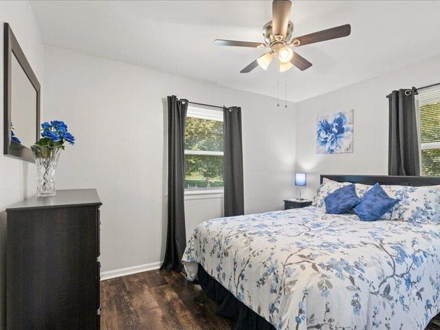 7073 W GILLESPIE BRIDGE RD, Columbia, MO 65203