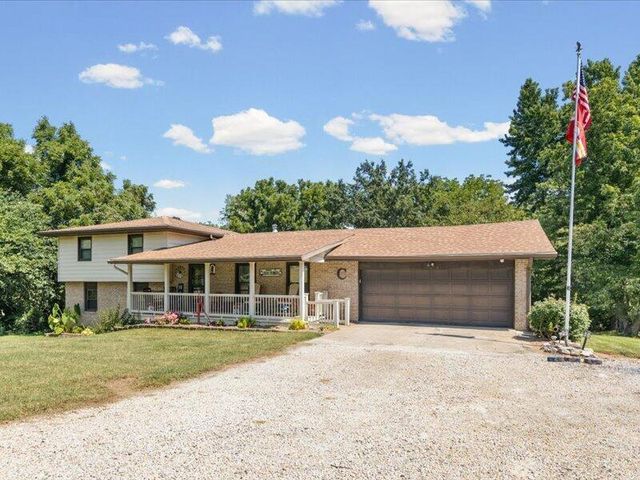 7073 W GILLESPIE BRIDGE RD, Columbia, MO 65203