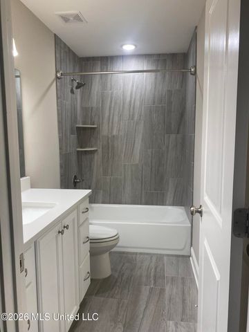 7414 Crosswinds Boulevard, Hernando, MS 38632