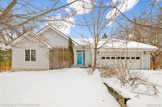 132 Florence Street, Lake Orion Village, MI 48362