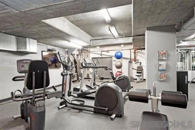 1150 J St 418, San Diego, CA 92101