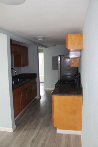 1015 30th Street 1, Galveston, TX 77550