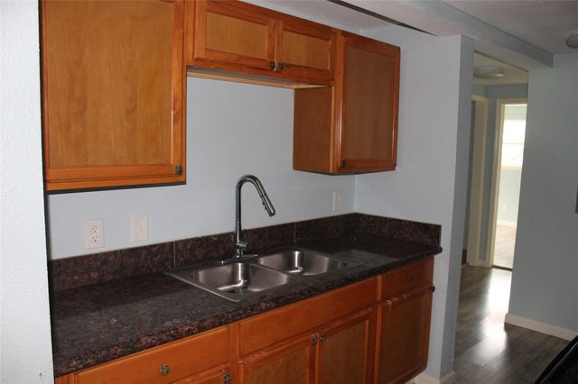 1015 30th Street 1, Galveston, TX 77550