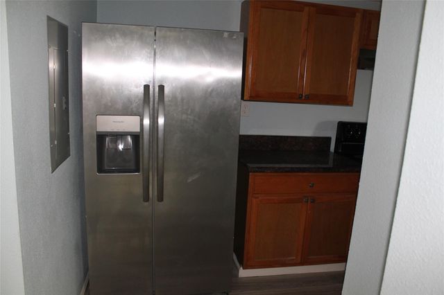1015 30th Street 1, Galveston, TX 77550