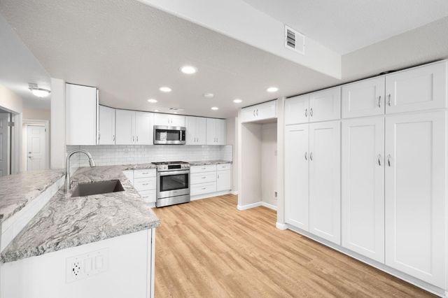 2626 Julie Ct, Cameron Park, CA 95682