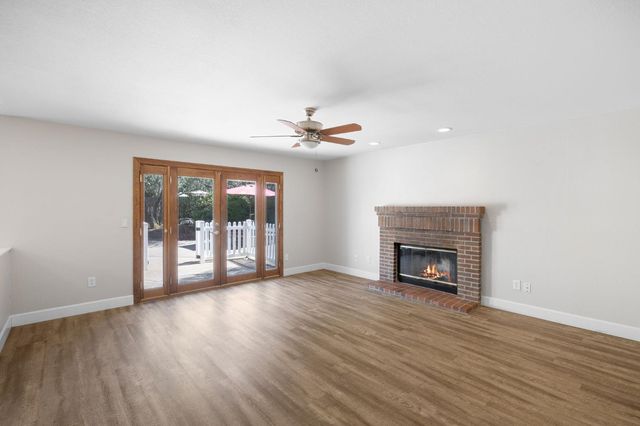 2626 Julie Ct, Cameron Park, CA 95682