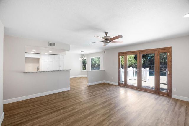 2626 Julie Ct, Cameron Park, CA 95682