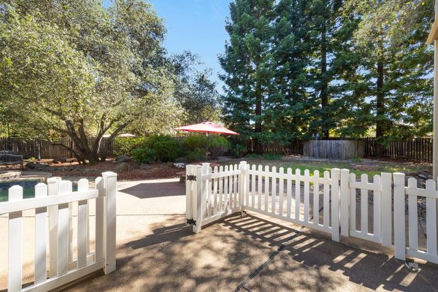 2626 Julie Ct, Cameron Park, CA 95682