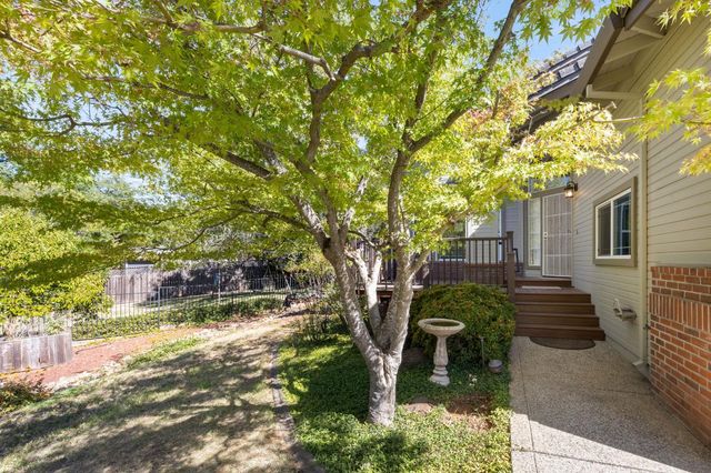 2626 Julie Ct, Cameron Park, CA 95682