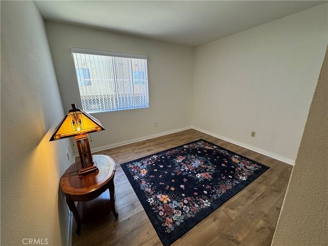 18408 Hatteras 13, Tarzana, CA 91356