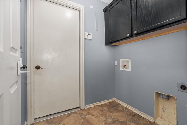 833 Greenwood Circle, Lindale, TX 75771