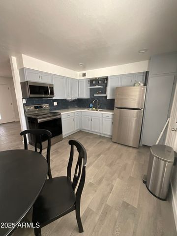 3232 N 66TH Street, Scottsdale, AZ 85251