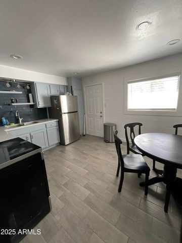 3232 N 66TH Street, Scottsdale, AZ 85251