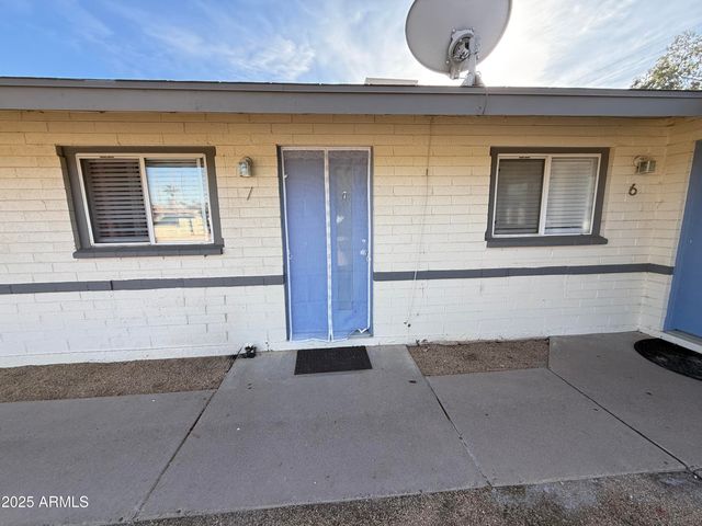 3232 N 66TH Street, Scottsdale, AZ 85251